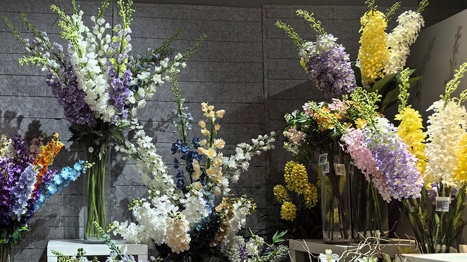 21 Harnessing Harmony The Role of Artificial Flowers in Feng Shui-01.jpg 